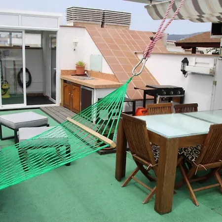 In Mit Grill, Gemeinschaftlichem Pool Und Terrasse