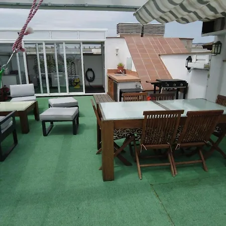 In Mit Grill, Gemeinschaftlichem Pool Und Terrasse * Roses